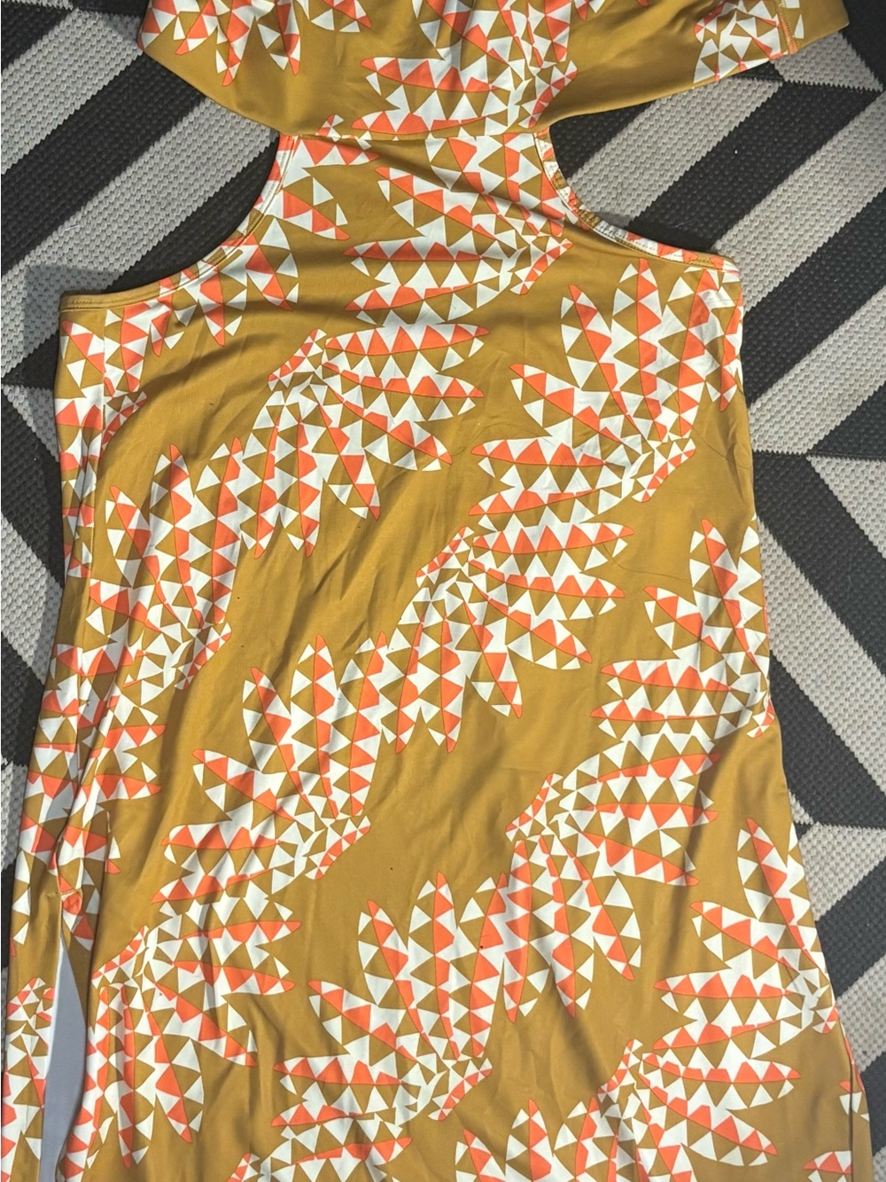 Cutout Maxi Dress in Mustard Geo farm rio x adidas dress - Picture 3 of 4